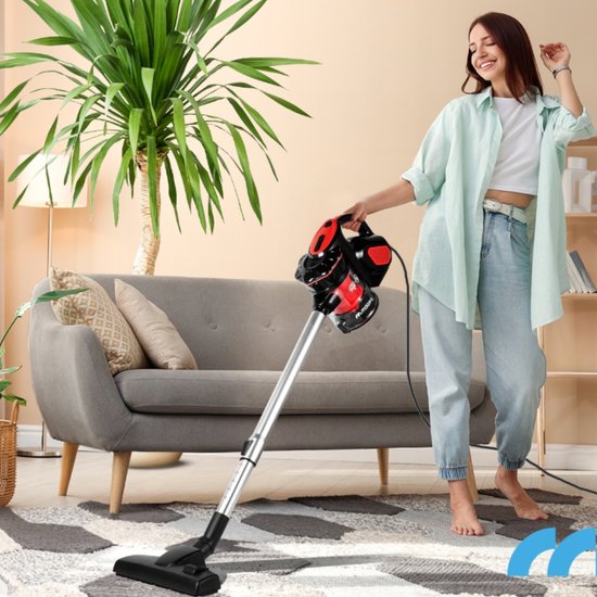 2267 : Maltec vacuum cleaner 600W